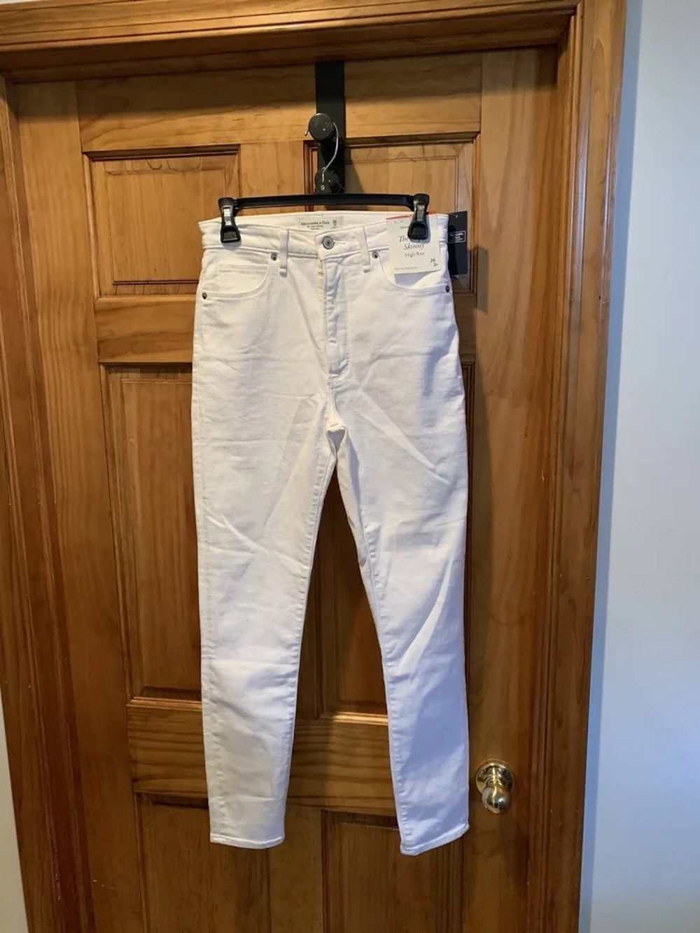 Abercrombie & Fitch High-Rise White Straight Jeans
